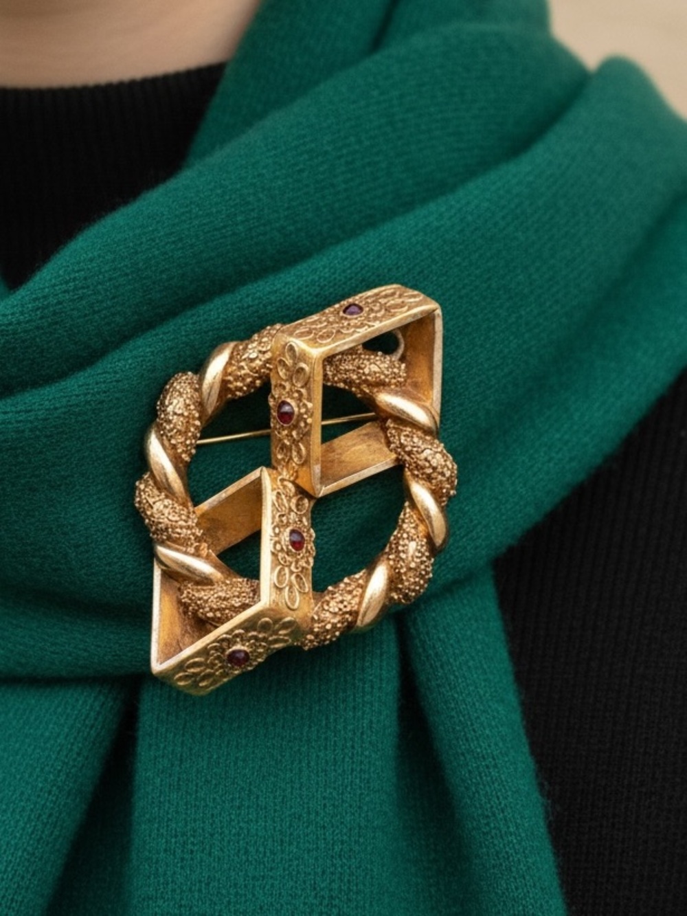 Vintage Gold-Tone Twisted Rope & Geometric Textured Brooch / Scarf Pin Signed